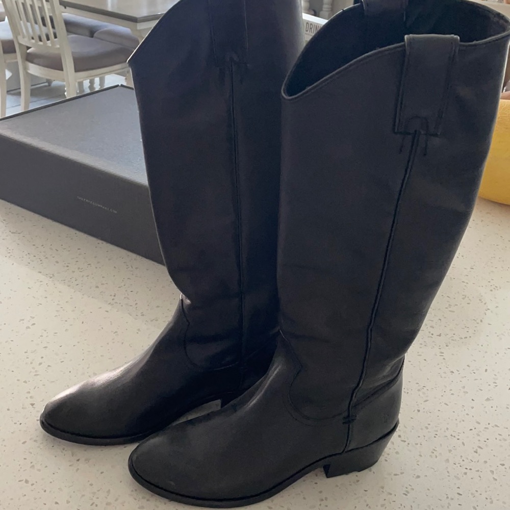 Frye Carson boot, black